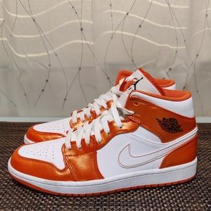 Jordan 1 Mid Metallic Orange